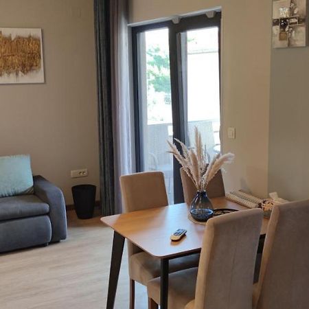 Spacious Modern Apartment Биоград на Мору Екстериор снимка